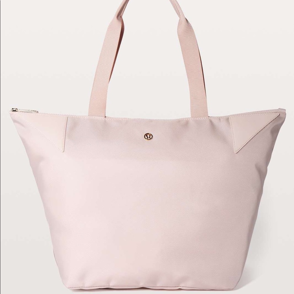 lululemon acute tote in pink💓